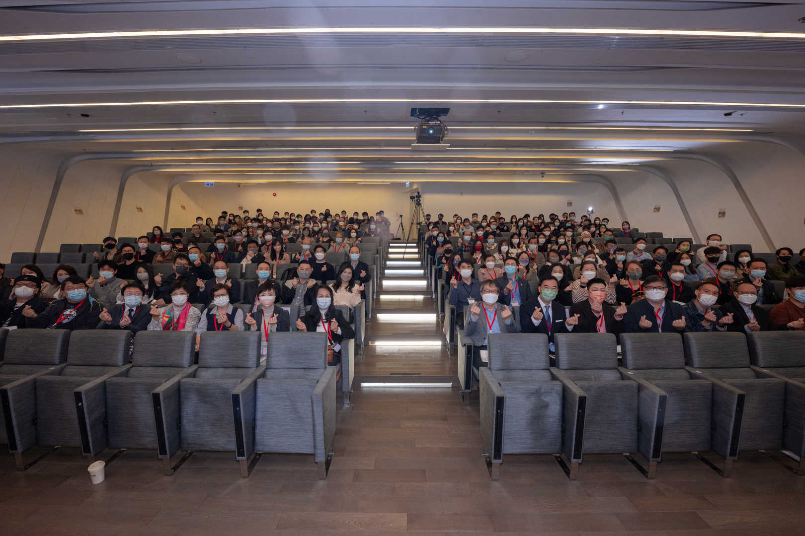 「實踐研究–社工建立社會資本的過程」 2022年度研討會﹕疫境中的社區工作、社區復原及發展導向–回顧